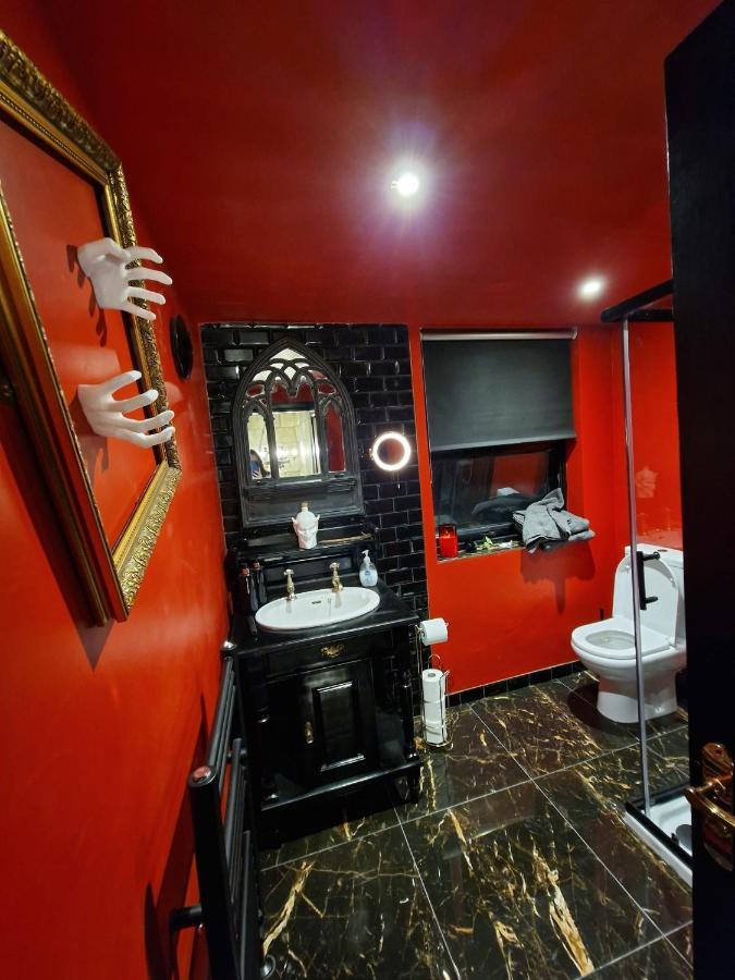 יורק Wednesday'S Family Rooms מראה חיצוני תמונה